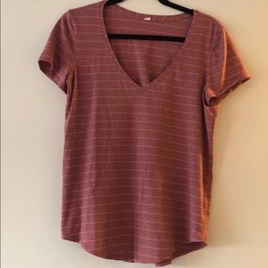Lululemon v neck T-shirt